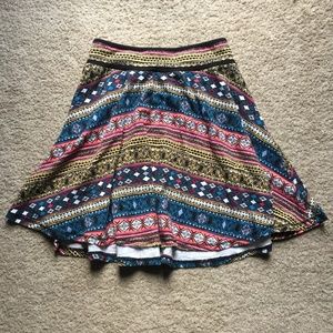 Flowy vibrant print skirt